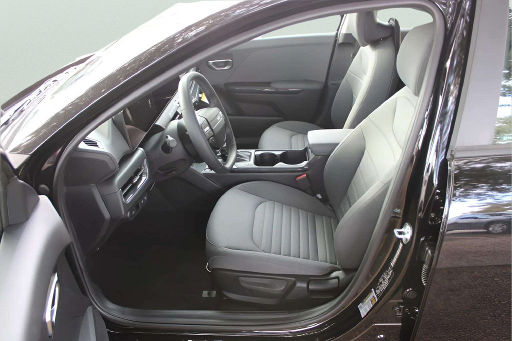 Used 2025 Kia K4 EX FWD image 10