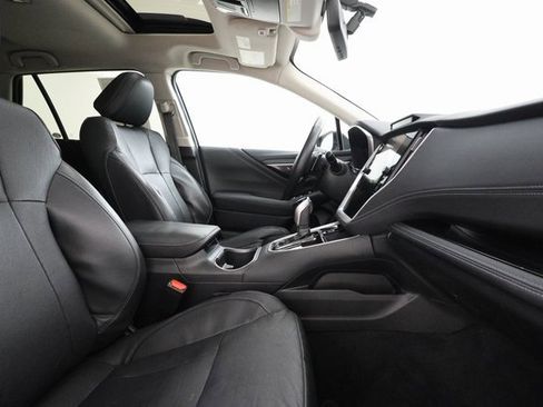 Used 2020 Subaru Outback Limited image 24