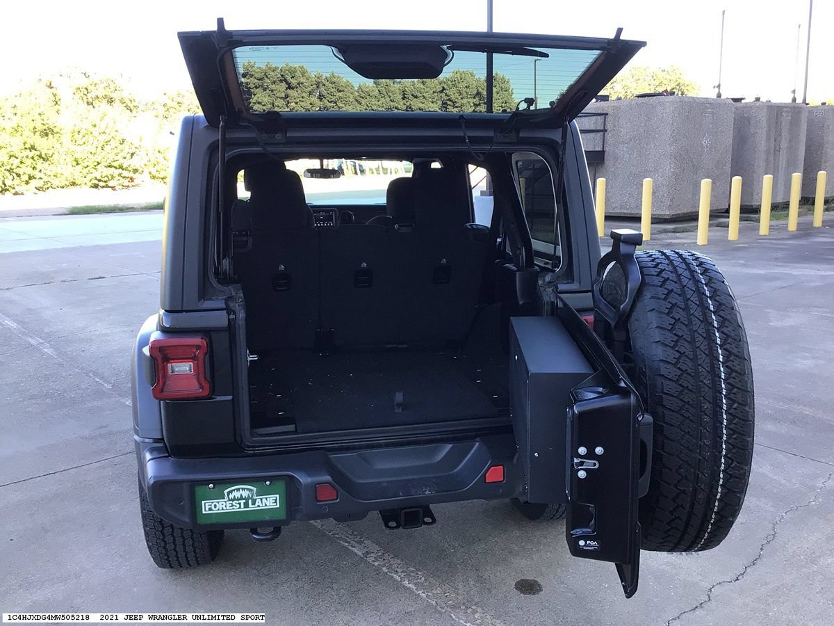 Used 2021 Jeep Wrangler Unlimited Sport AWD/4WD image 10