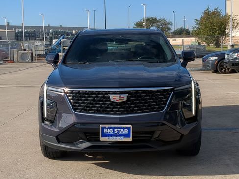 Used 2025 Cadillac XT4 Premium Luxury image 9