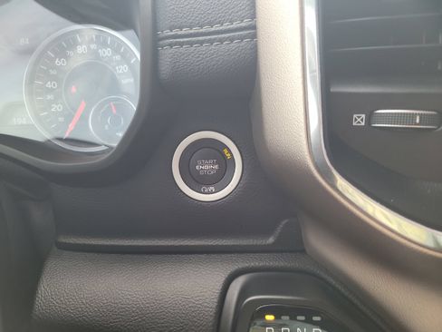 Used 2019 RAM 1500 Laramie RWD image 19