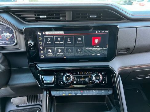 Used 2022 GMC Sierra 1500 AT4 w/ AT4 Premium Package image 25