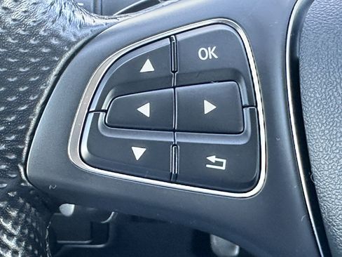 Used 2022 Mercedes-Benz Metris image 22