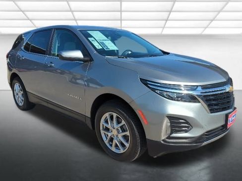 Used 2024 Chevrolet Equinox LT image 1