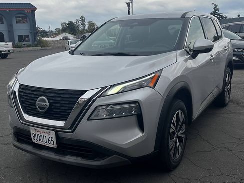 Used 2021 Nissan Rogue SV AWD/4WD image 2