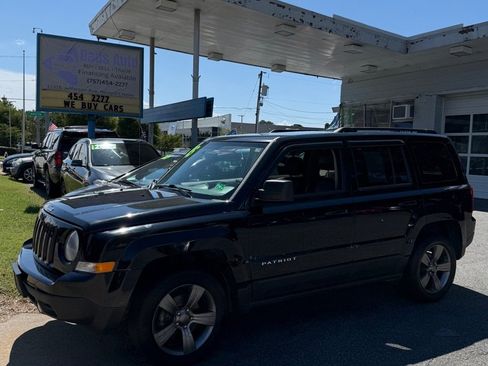Used 2015 Jeep Patriot High Altitude image 1