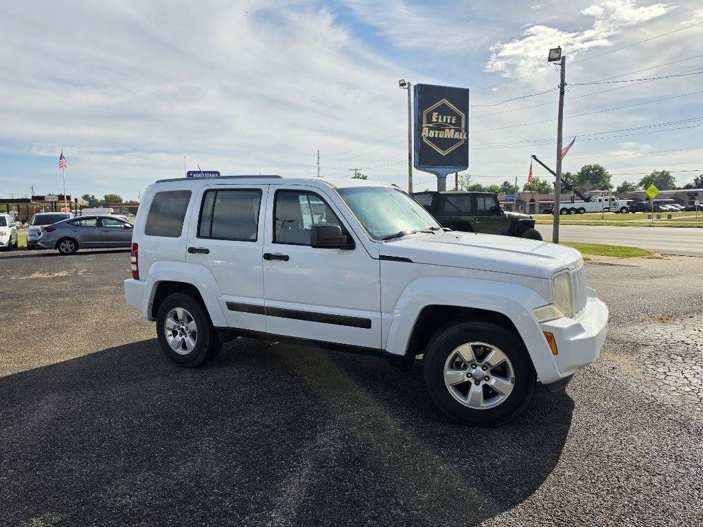 Used 2012 Jeep Liberty Sport RWD image 3