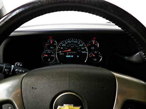 Used 2019 Chevrolet Express 3500 LT w/ LT Preferred Equipment Group RWD image 11