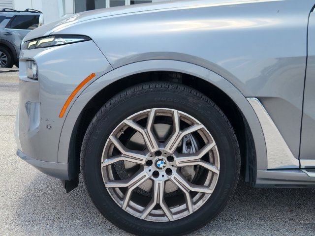 Used 2026 BMW X7 xDrive40i AWD/4WD image 5