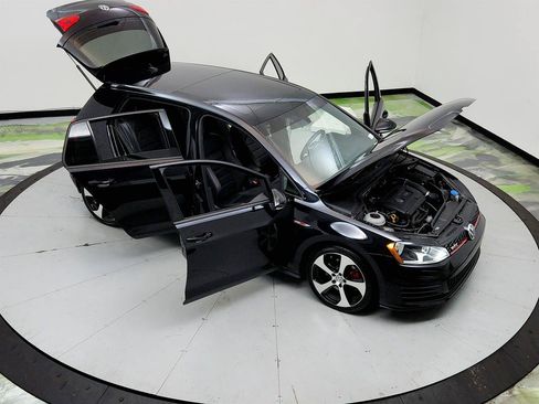 Used 2015 Volkswagen GTI Autobahn FWD image 36