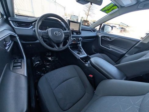 Used 2024 Toyota RAV4 XLE image 4