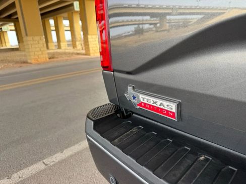 Used 2015 Ford F150 XLT w/ Equipment Group 302A Luxury image 24