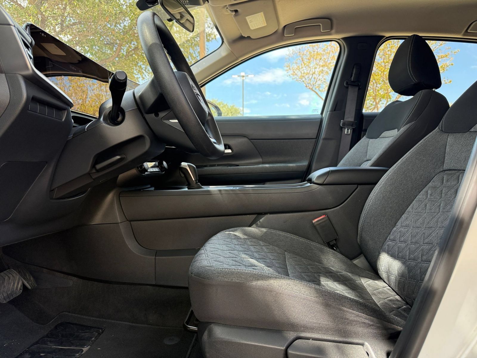 Used 2026 Nissan Kicks SV w/ Cold Weather Package AWD/4WD image 26