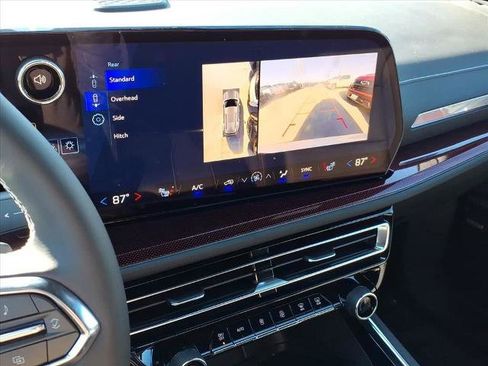 New 2026 Chevrolet Traverse Z71 w/ Enhanced Driving Package image 24