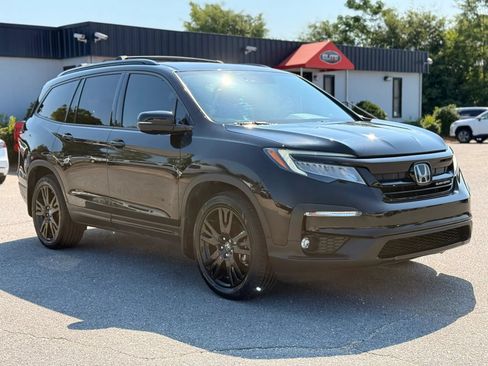 Used 2020 Honda Pilot Black Edition image 3