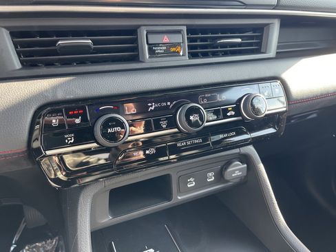 New 2026 Honda Pilot Black Edition image 10