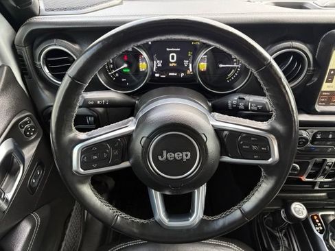 Used 2023 Jeep Wrangler Unlimited Sahara w/ Cold Weather Group AWD/4WD image 25