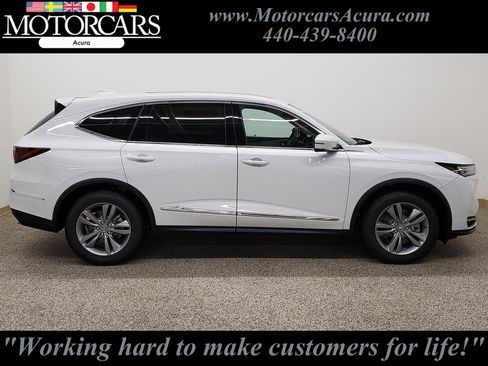 New 2026 Acura MDX SH-AWD image 2