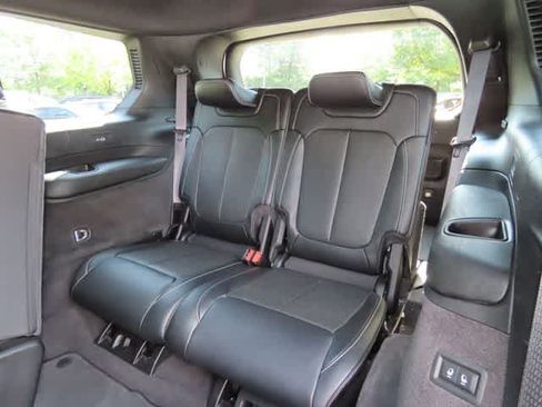 Used 2021 Jeep Grand Cherokee L Overland AWD/4WD image 17