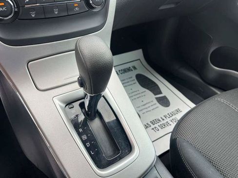 Used 2015 Nissan Sentra S FWD image 17