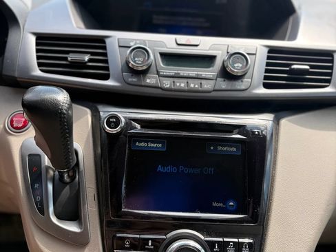 Used 2014 Honda Odyssey Touring image 13