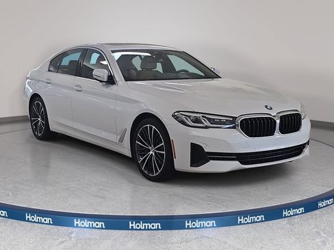 Certified 2023 BMW 530i w/ Premium Package RWD image 4