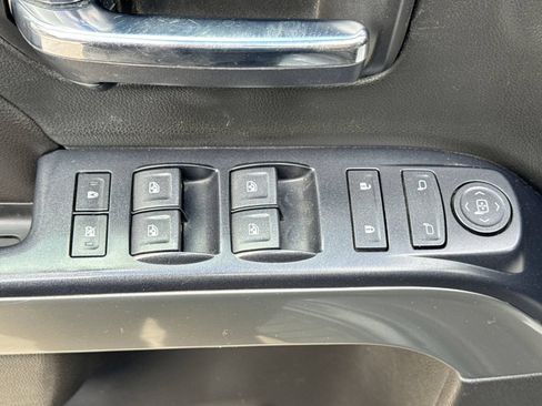Used 2018 Chevrolet Silverado 1500 LT w/ All Star Edition AWD/4WD image 19