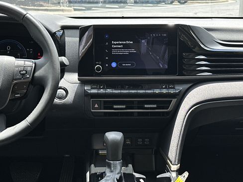 Used 2025 Toyota Camry LE w/ Convenience Package FWD image 23