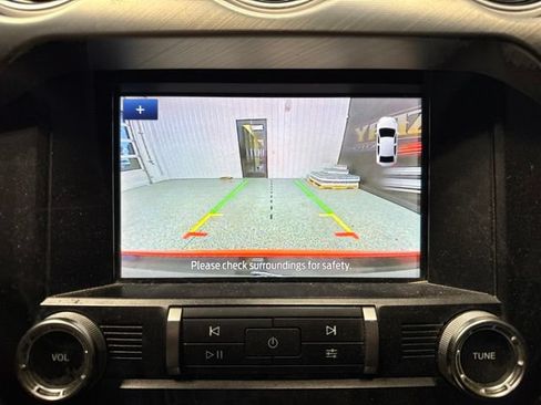 Used 2019 Ford Mustang Premium RWD image 9