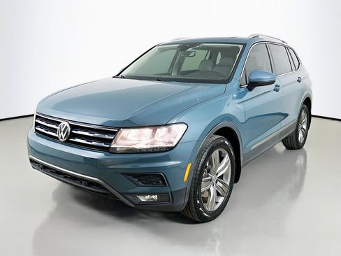 Used 2020 Volkswagen Tiguan SEL AWD/4WD image 1