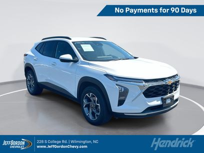 Used 2025 Chevrolet Trax LT