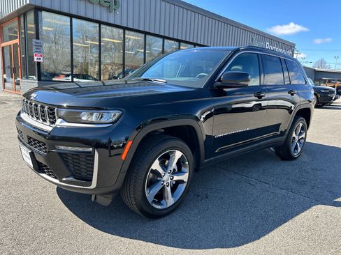 New 2026 Jeep Grand Cherokee Limited AWD/4WD image 10