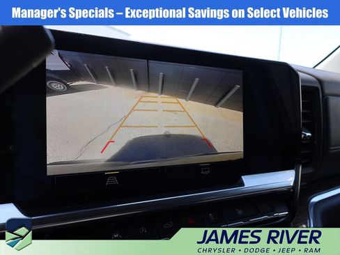 Used 2025 Chevrolet Silverado 1500 LT AWD/4WD image 33