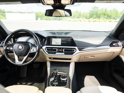 Used 2020 BMW 330i Sedan w/ Convenience Package RWD image 22