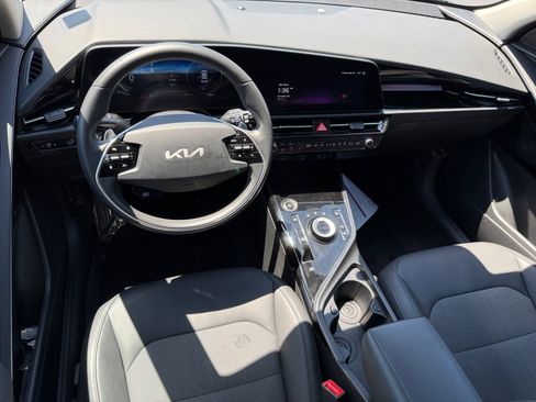 Used 2024 Kia Niro Wind FWD image 15
