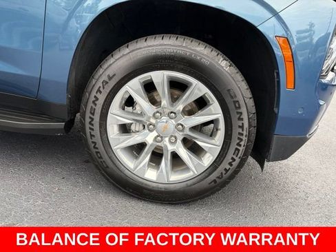 Used 2025 Chevrolet Suburban Premier RWD image 8
