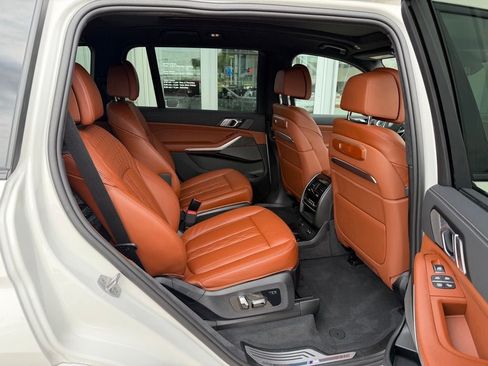 Used 2026 BMW X7 xDrive40i w/ Dynamic Handling Package AWD/4WD image 14
