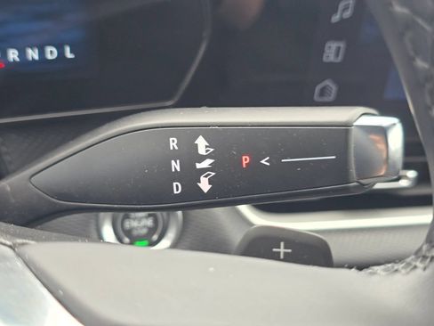 Used 2025 Chevrolet Equinox LT AWD/4WD image 28