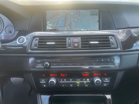 Used 2011 BMW 528i Sedan RWD image 11