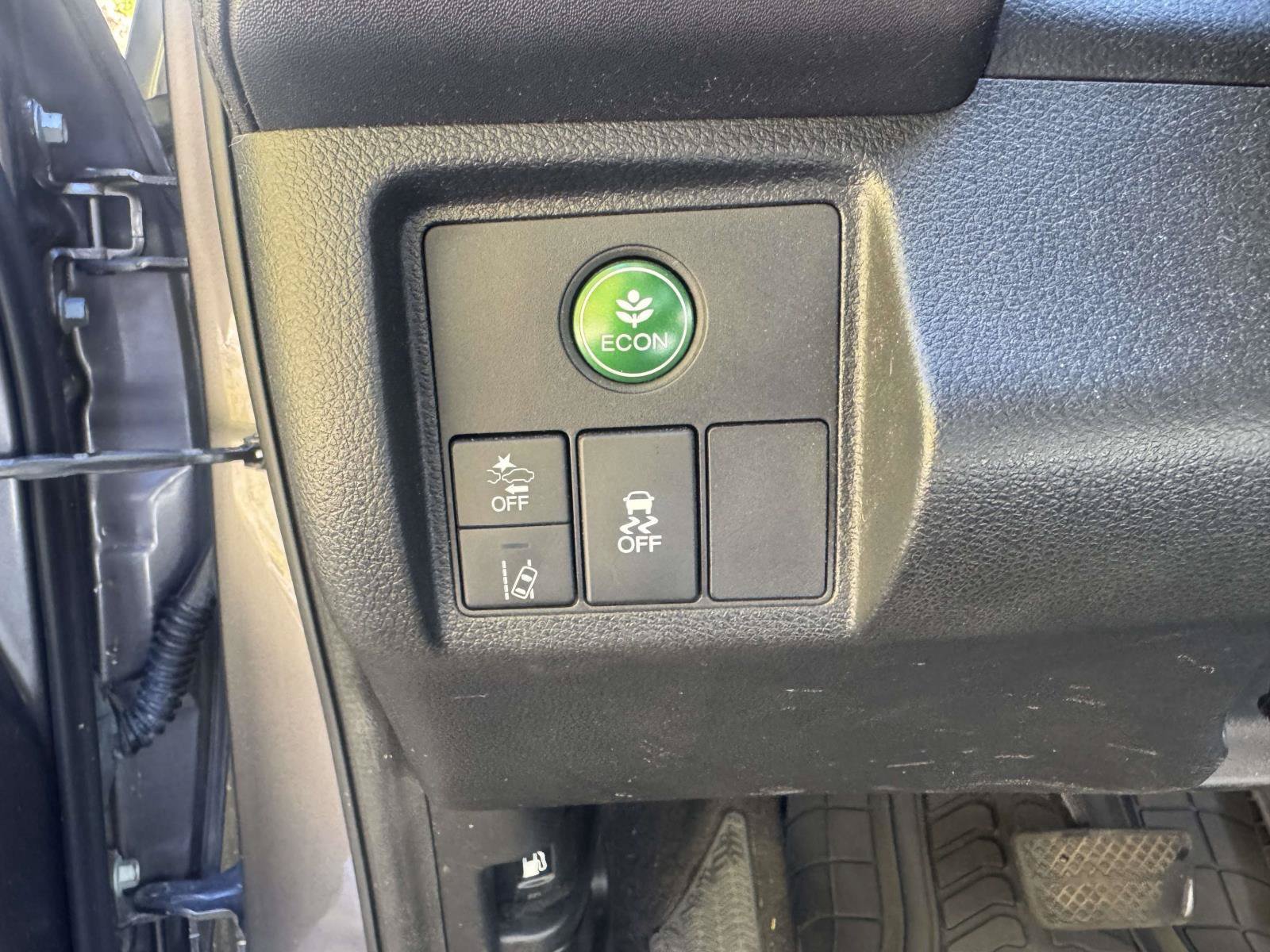 Used 2019 Honda HR-V Touring image 17