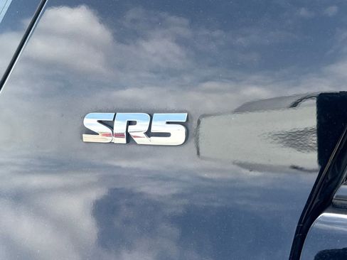 Used 2018 Toyota 4Runner SR5 Premium RWD image 4