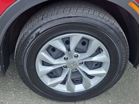 Used 2025 Honda CR-V LX image 10