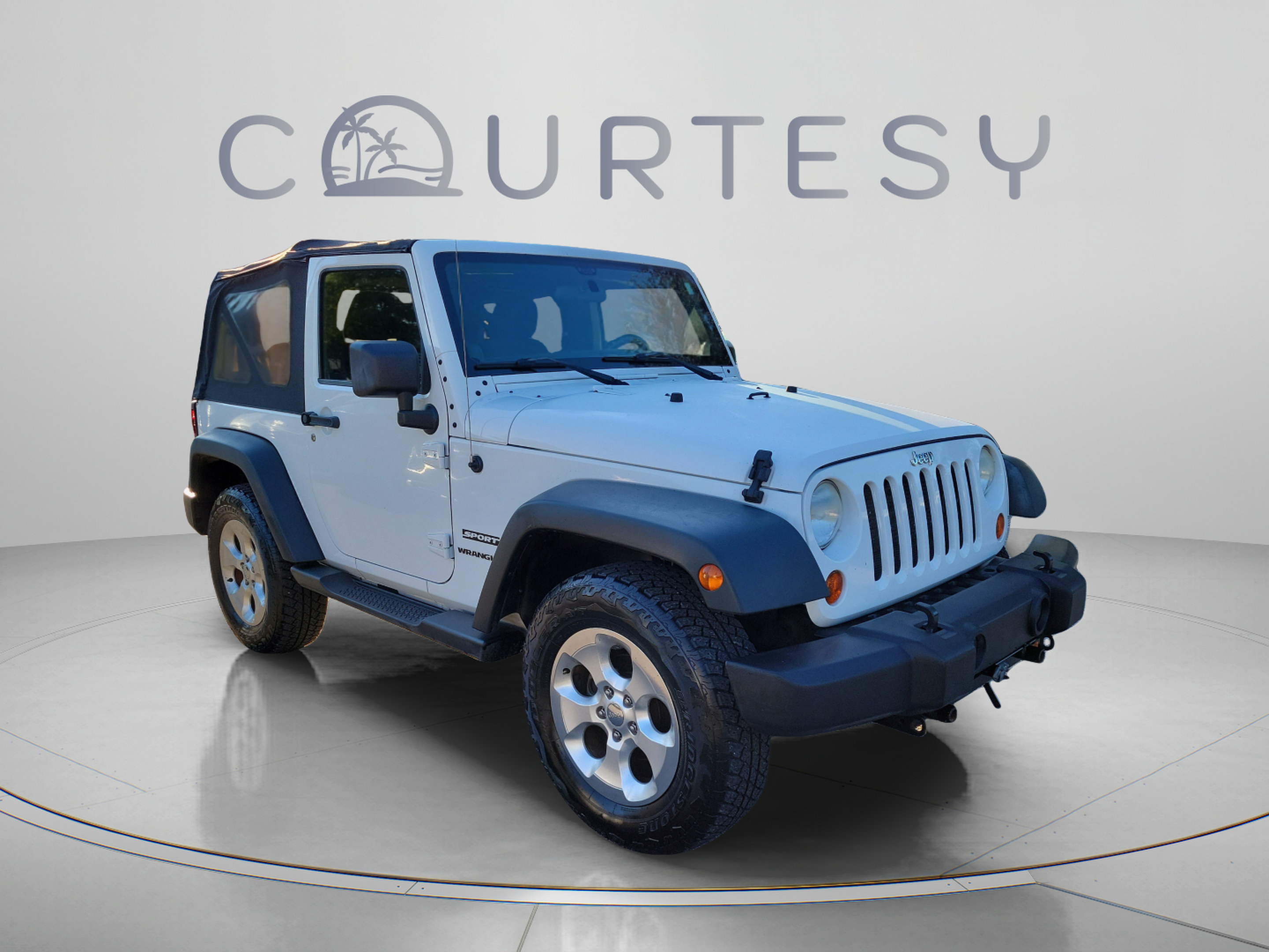 Used 2013 Jeep Wrangler Sport w/ Connectivity Group AWD/4WD image 5