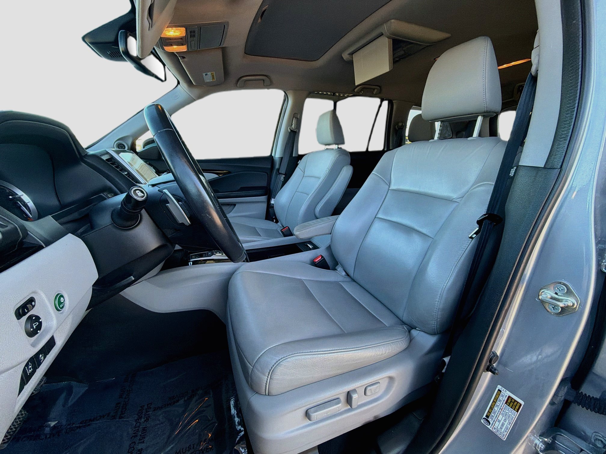 Used 2017 Honda Pilot Touring image 13