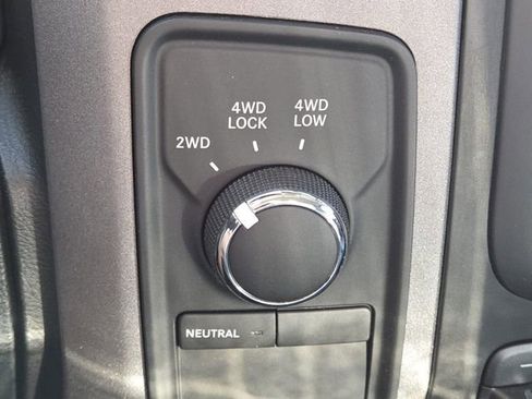 Used 2016 RAM 2500 Tradesman w/ Power & Remote Entry Group image 5