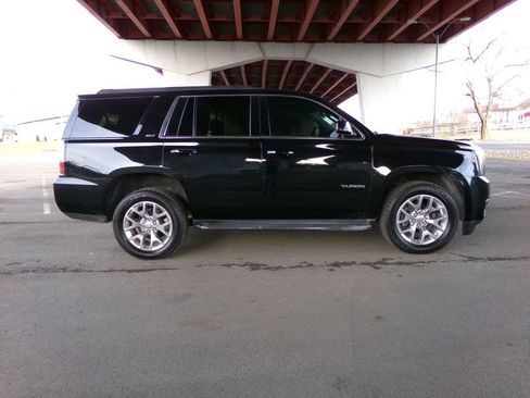 Used 2018 GMC Yukon SLT w/ Open Road Package image 5