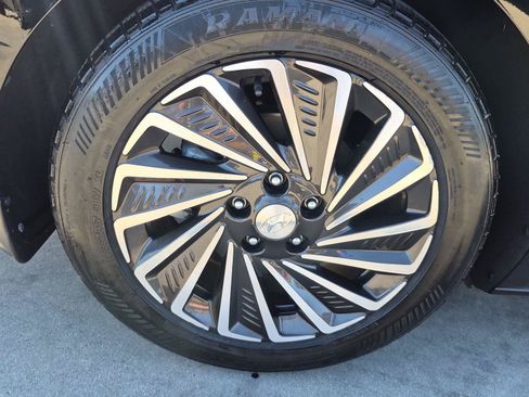 Used 2023 Hyundai Sonata SEL FWD image 13
