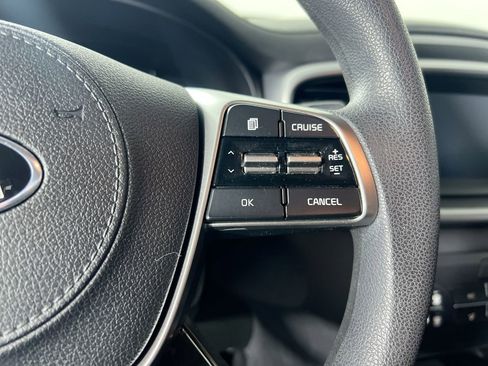 Used 2020 Kia Sorento LX w/ LX I4 Convenience Package image 17