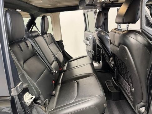 Used 2022 Jeep Wrangler Unlimited Rubicon 4xe w/ Cold Weather Group AWD/4WD image 27
