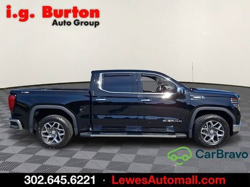 Used 2023 GMC Sierra 1500 SLT w/ SLT Premium Package AWD/4WD image 7